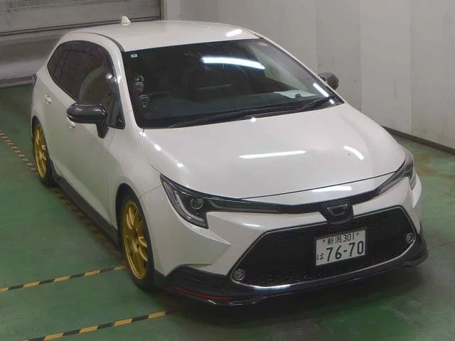 Toyota Corolla Touring Sports NRE210W 2020